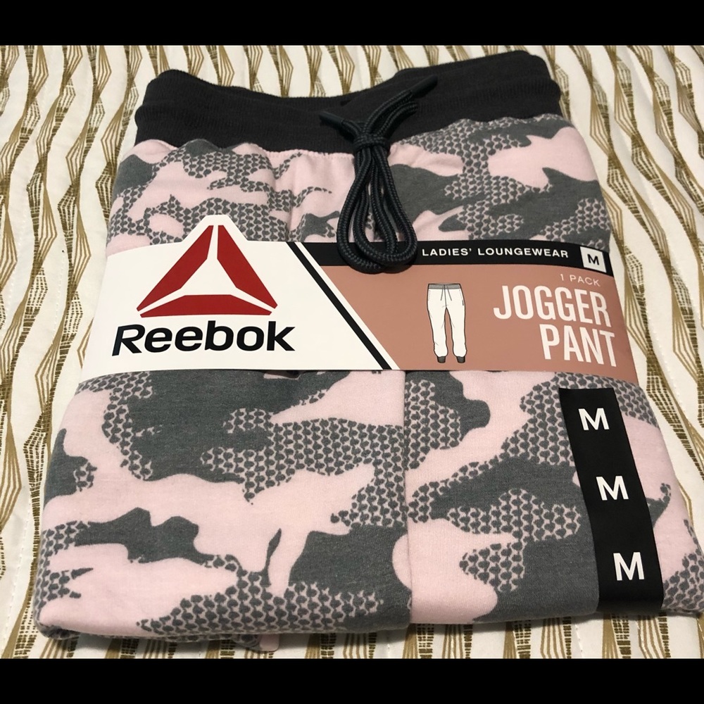 Reebok women joggers M pink & gray camouflage